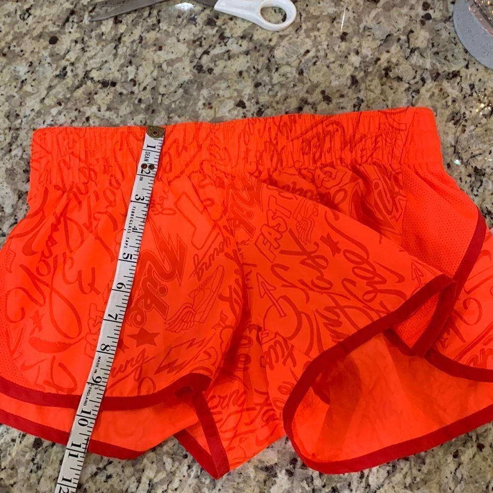 Nike Dri-Fit short active shorts with word design